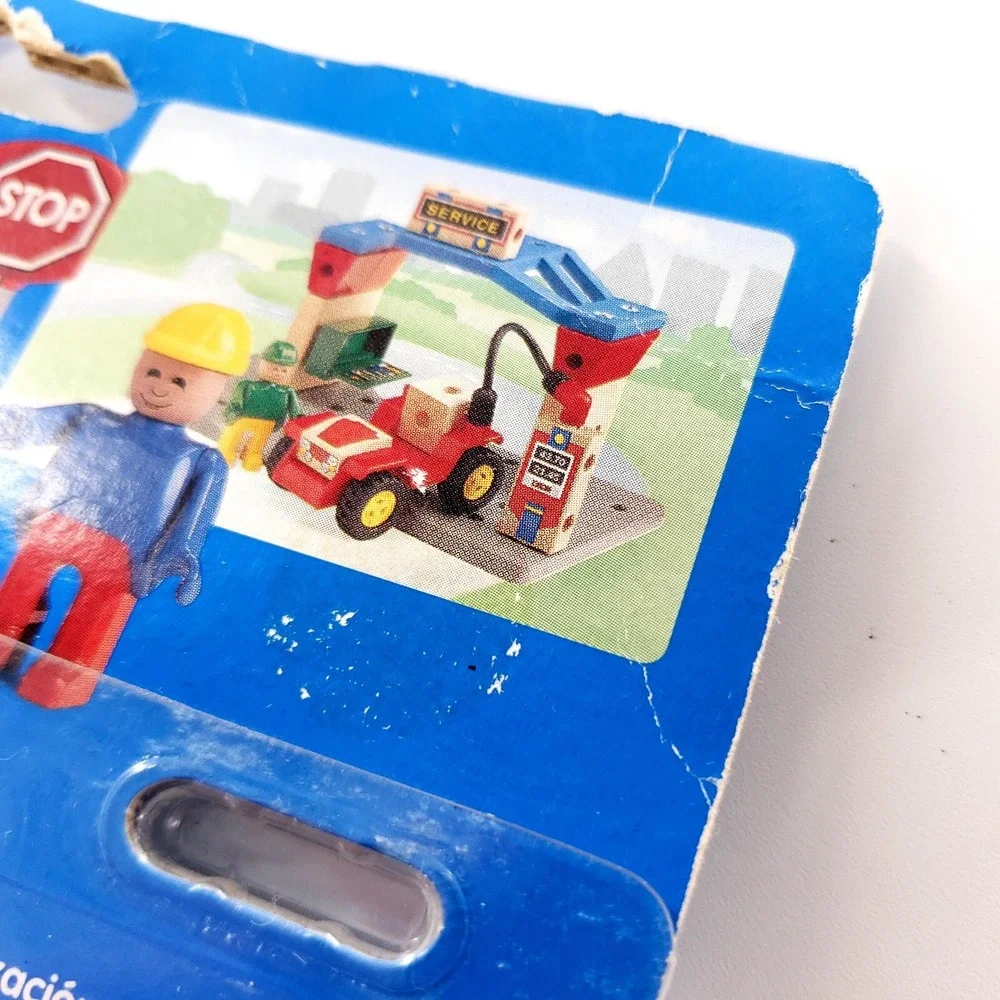 Vintage 1998 Brio Builder System Road Sign Set w/ Articulated Figure 34619 New